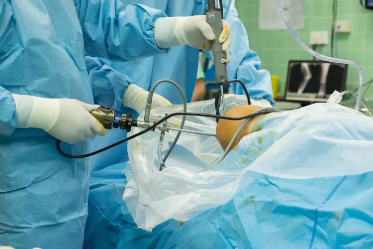 微創手術利用3D影像術中即時導影來導航增加手術準確度減少手術併發症